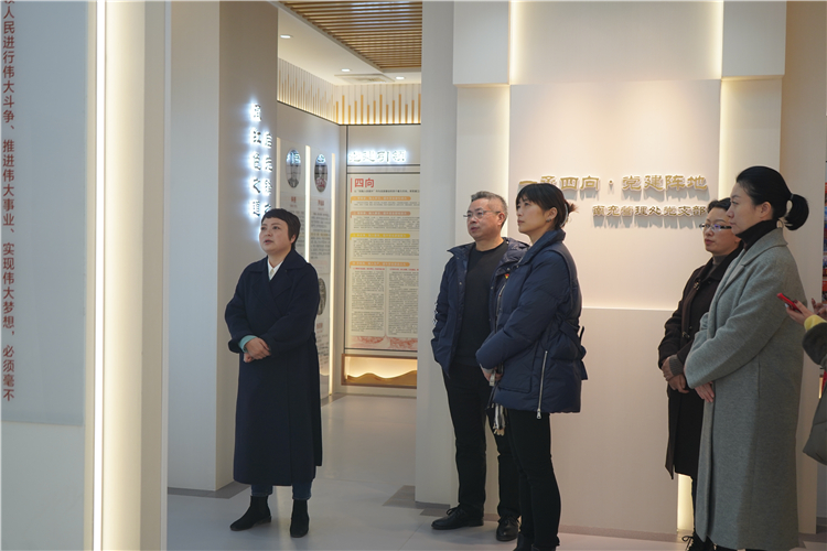 no43-成南米兰官方端网站登录入口_米兰online(中国)
党委委员、纪委书记阿依热布督导各管理处党建和勤廉文化进站队建设工作1（姚远）.JPG