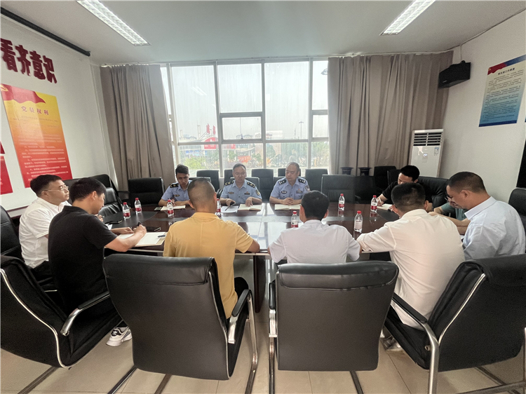 no269-6.1成都管理处组织召开“一路三方”绿通政策专项联勤联动会(朱砂).jpg