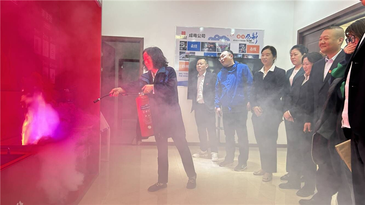 no134-4.9成南米兰官方端网站登录入口_米兰online(中国)
遂宁管理处分工会开展2024年复工复产送安全活动.jpg