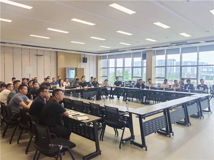 no134-5.11成南米兰官方端网站登录入口_米兰online(中国)
召开成南扩容项目主线段路面工程信息化动态监控培训会.jpg
