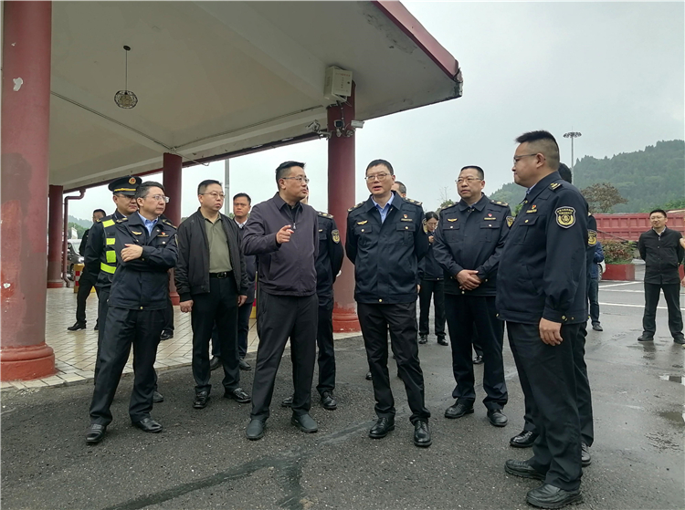 省交通执法总队（厅高管局）&nbsp;党委书记、总队长（局长）蒲朝勇率队到成南米兰官方端网站登录入口_米兰online(中国)
调研指导工作 (2).jpg