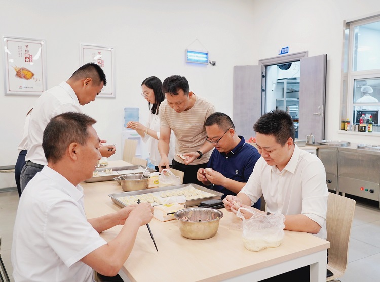 包饺子2.jpg