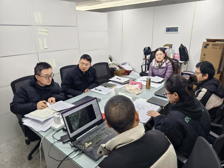 外电工作会_副本.jpg