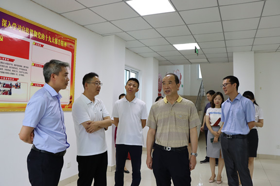 7.15+绵遂高速+川高米兰官方端网站登录入口_米兰online(中国)
党委委员、监事会主席冯兵一行赴绵遂高速调研4_副本.jpg