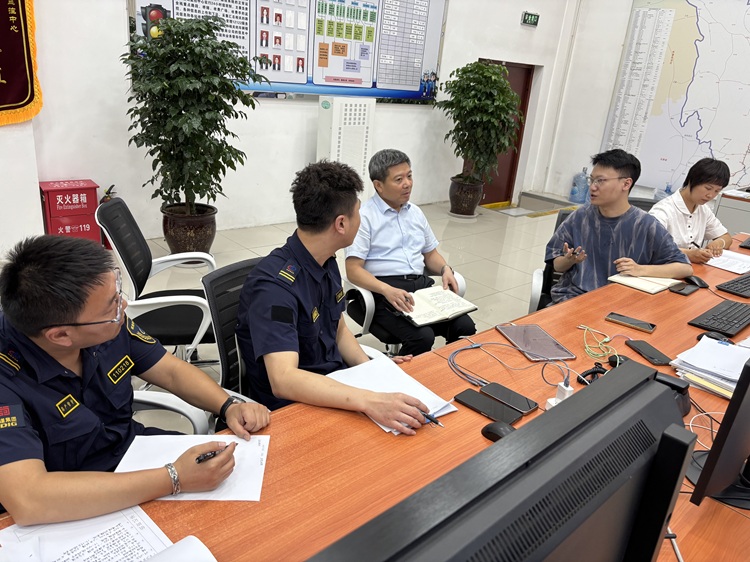 6.29+收费管理部+米兰官方端网站登录入口_米兰online(中国)
党委副书记、董事、总经理杨勇专题调研“五岗合一”及运行调度中心组建工作.JPG