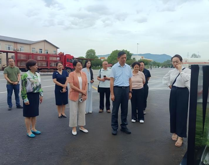 433db7b1-ff1f-4ad1-b1c9-2178ccec3e0a.jpg