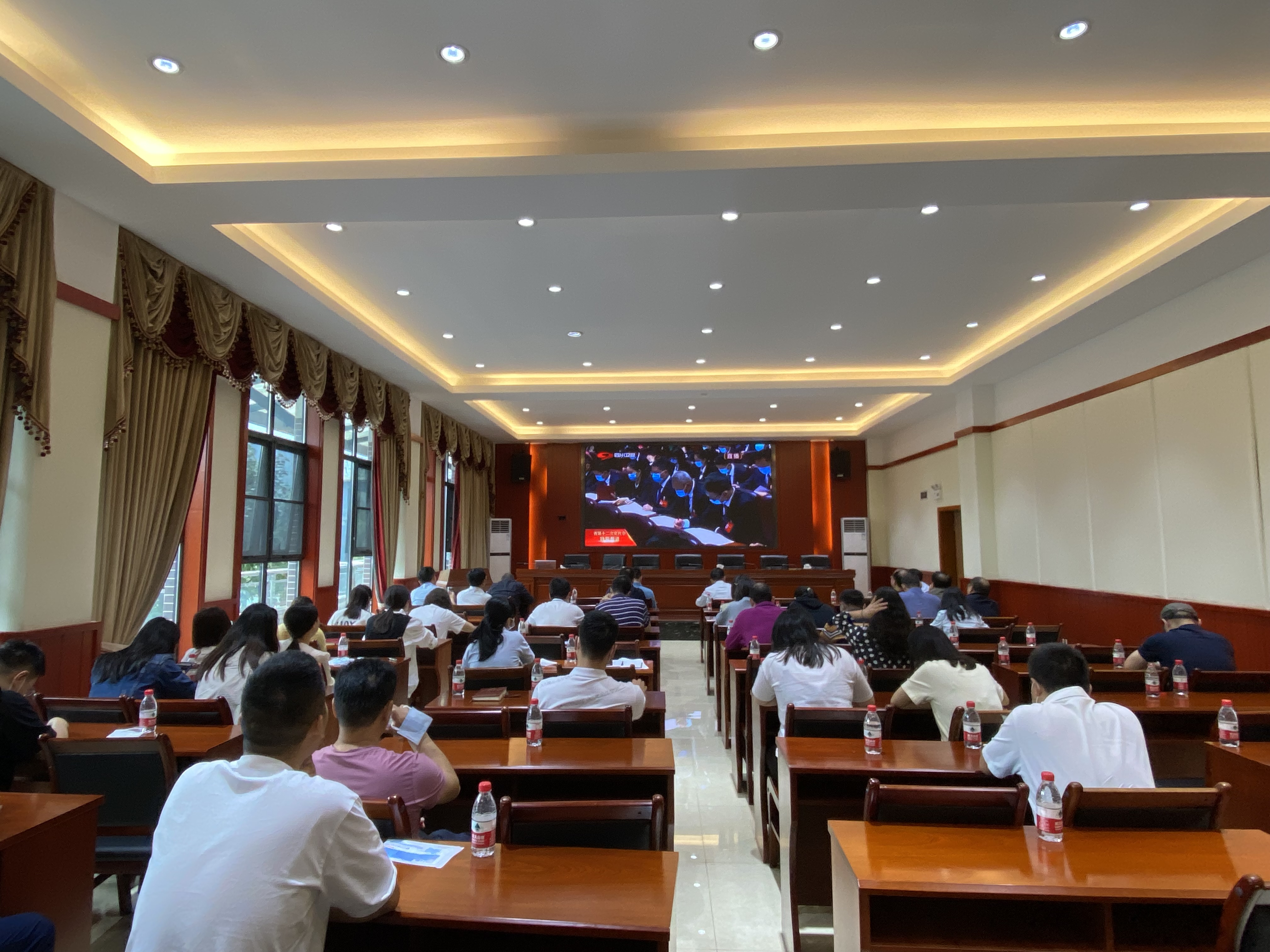 2022年5月27日上午九点，雅西米兰官方端网站登录入口_米兰online(中国)
组织机关全体党员干部、入党积极分子，收看四川省第十二次党代会开幕现场直播。并设立三个支部分会场。.png